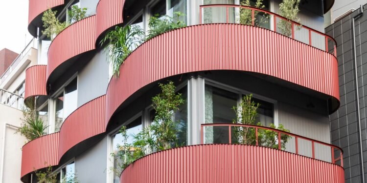 Plantas donadas por residentes locales cubren el hotel SOIL Nihonbashi